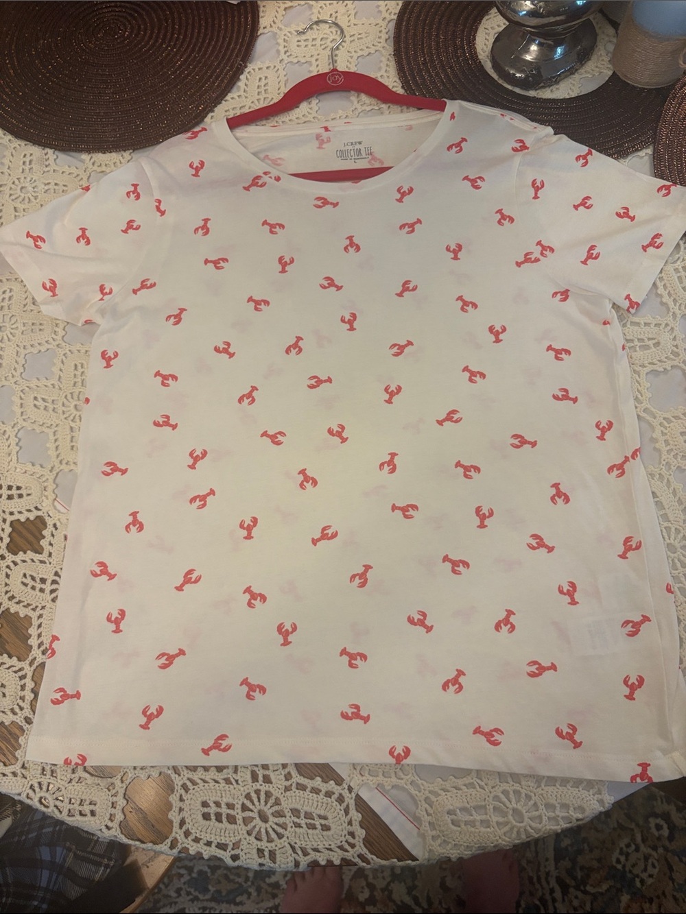 White Short-Sleeve Tee with Pink Lobster Print - Casual Women’s Top